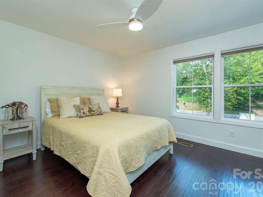 191 Chatham Road, Asheville, NC 28804.  MLS# CAR4413770, YatesRealty ID 44276. 