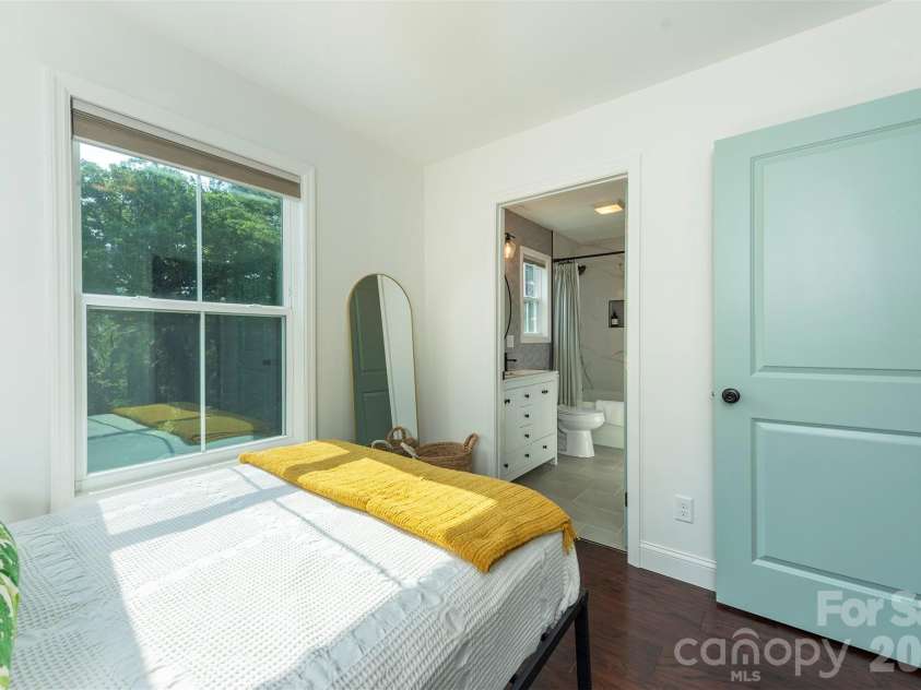 191 Chatham Road, Asheville, NC 28804.  MLS# CAR4413770, YatesRealty ID 44276. 