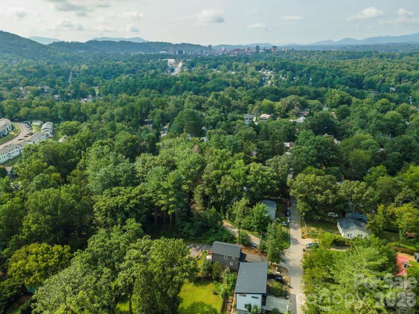 191 Chatham Road, Asheville, NC 28804.  MLS# CAR4413770, YatesRealty ID 44276. 