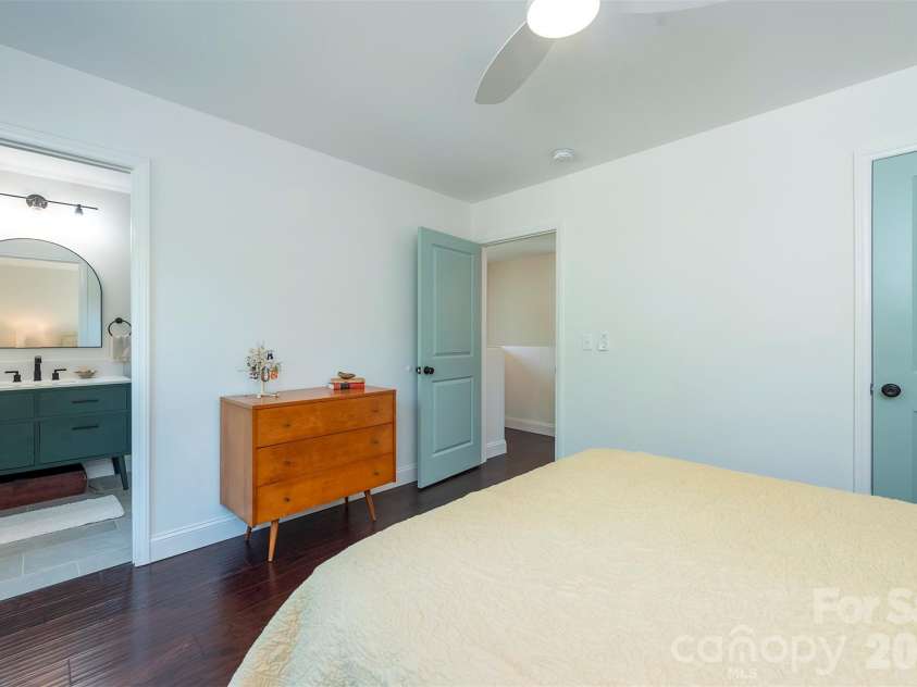 191 Chatham Road, Asheville, NC 28804.  MLS# CAR4413770, YatesRealty ID 44276. Primary bedroom