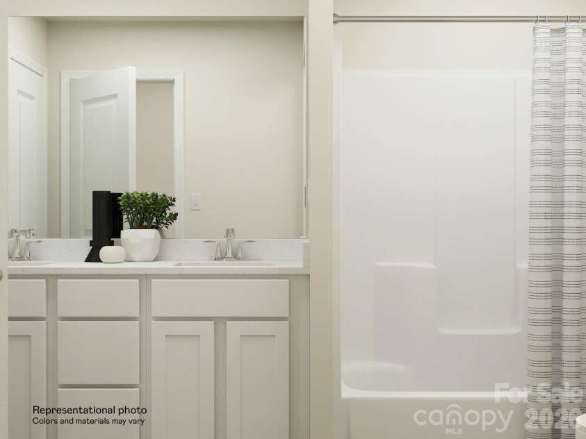 1842 Broom Maker Drive, Bessemer City, NC 28016.  MLS# CAR4414443, YatesRealty ID 44277. Hallway Bath