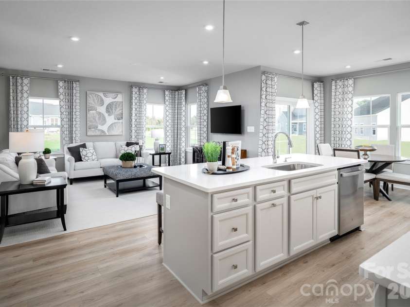 925 Heathway Drive, Charlotte, NC 28213.  MLS# CAR4414387, YatesRealty ID 44278. Representative Photo Only