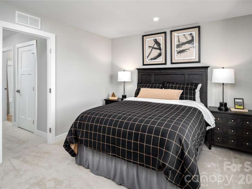 925 Heathway Drive, Charlotte, NC 28213.  MLS# CAR4414387, YatesRealty ID 44278. Representative Photo Only
