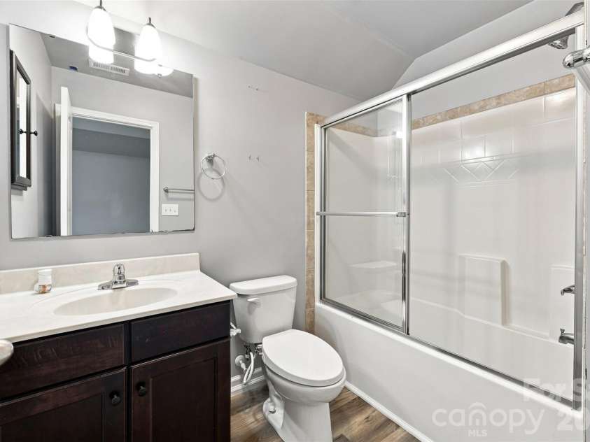 126 Misty Woods Drive, Clover, SC 29710.  MLS# CAR4414251, YatesRealty ID 44279. 3rd Floor Full Bath