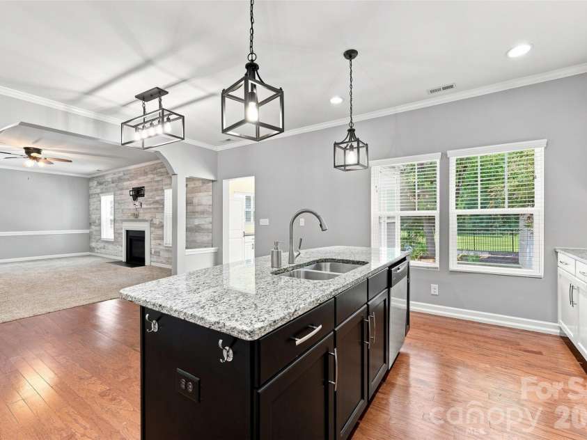 126 Misty Woods Drive, Clover, SC 29710.  MLS# CAR4414251, YatesRealty ID 44279. Kitchen
