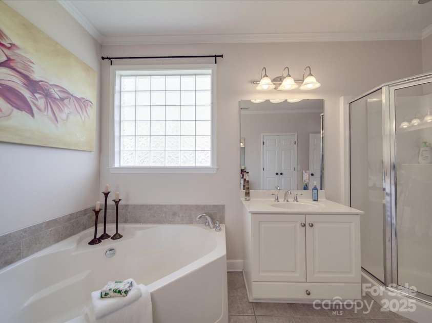 4001 Saint Andrews Court, Cramerton, NC 28032.  MLS# CAR4238744, YatesRealty ID 4428. 