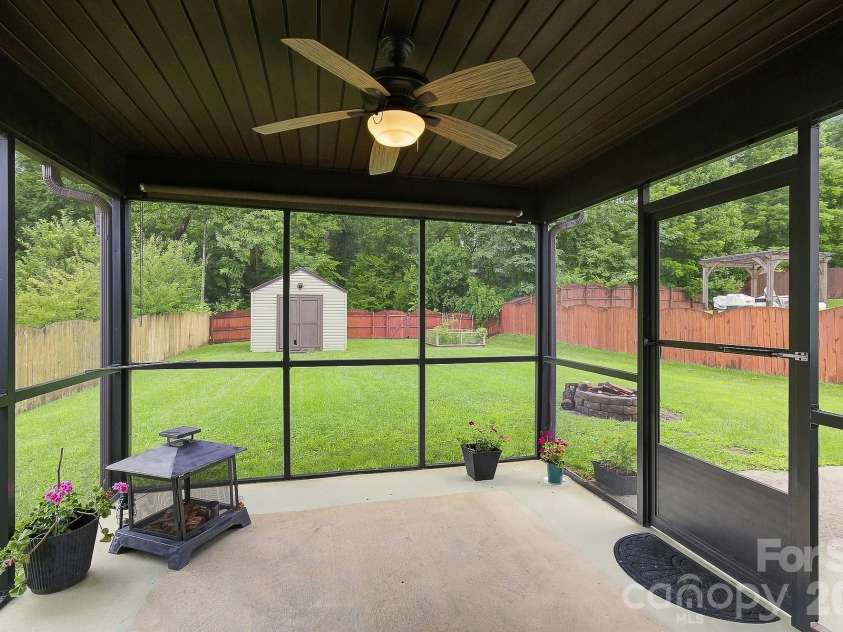 13 Mallard Run Drive, Arden, NC 28704.  MLS# CAR4411940, YatesRealty ID 44281. 