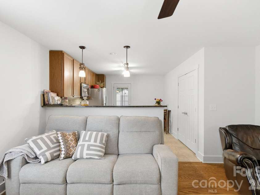 13 Mallard Run Drive, Arden, NC 28704.  MLS# CAR4411940, YatesRealty ID 44281. 