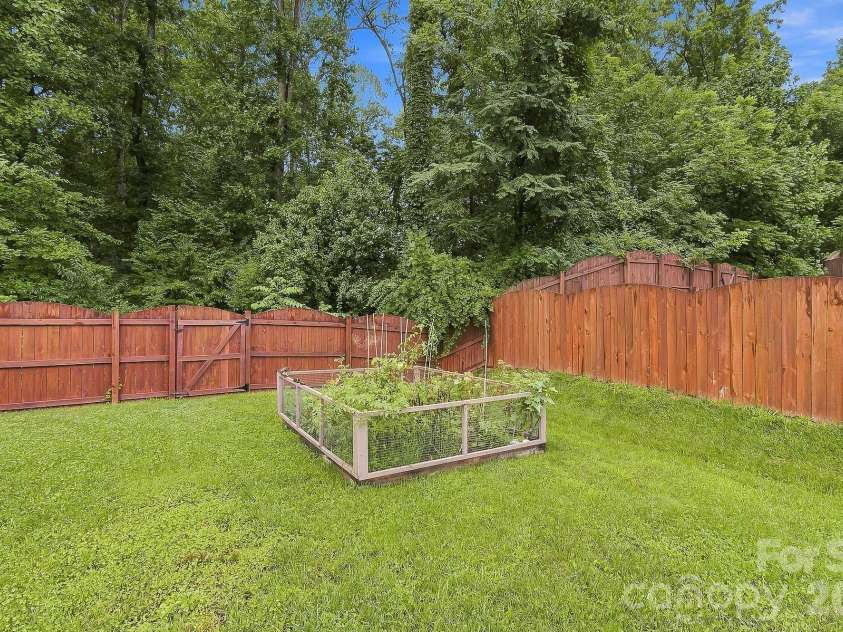 13 Mallard Run Drive, Arden, NC 28704.  MLS# CAR4411940, YatesRealty ID 44281. 