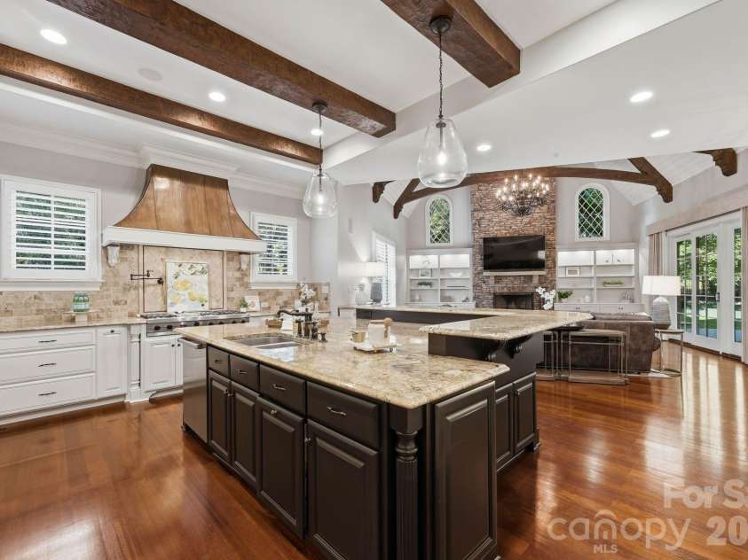 7924 Skye Lochs Drive, Waxhaw, NC 28173.  MLS# CAR4414042, YatesRealty ID 44282. 