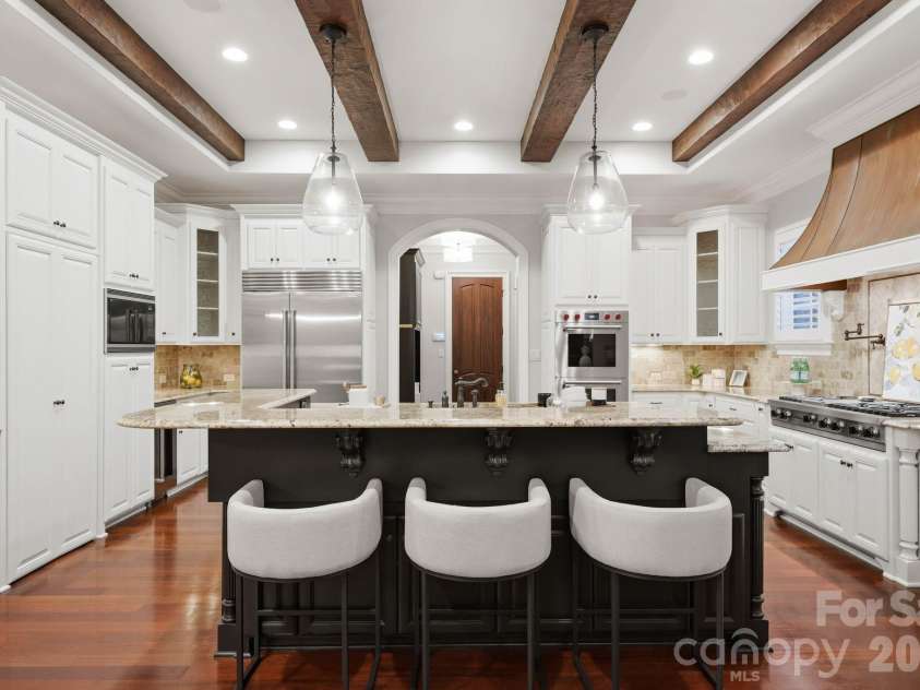 7924 Skye Lochs Drive, Waxhaw, NC 28173.  MLS# CAR4414042, YatesRealty ID 44282. 