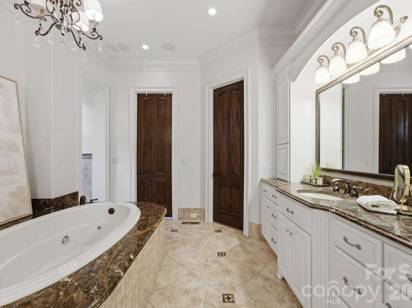 7924 Skye Lochs Drive, Waxhaw, NC 28173.  MLS# CAR4414042, YatesRealty ID 44282. 