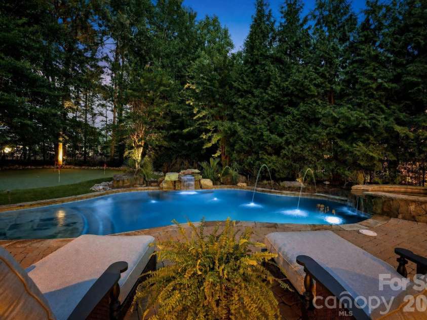 7924 Skye Lochs Drive, Waxhaw, NC 28173.  MLS# CAR4414042, YatesRealty ID 44282. 