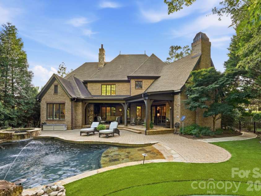 7924 Skye Lochs Drive, Waxhaw, NC 28173.  MLS# CAR4414042, YatesRealty ID 44282. 