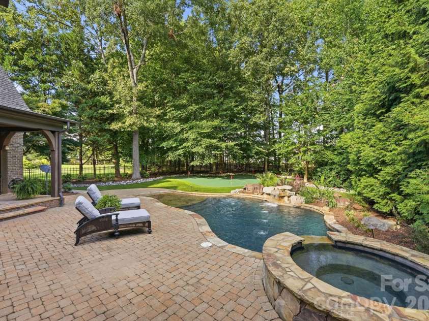 7924 Skye Lochs Drive, Waxhaw, NC 28173.  MLS# CAR4414042, YatesRealty ID 44282. 