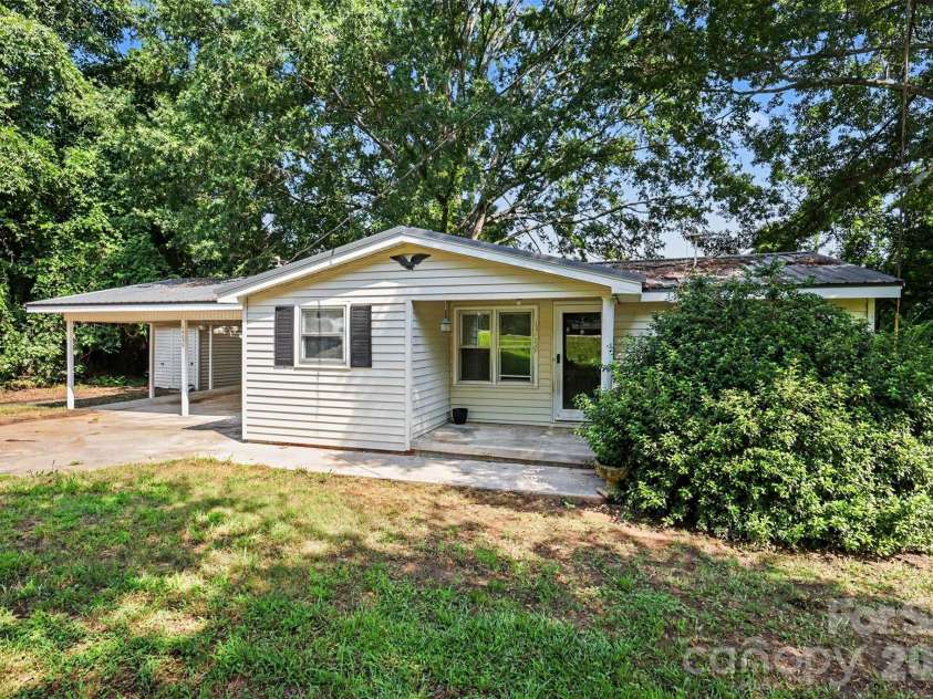 14059 Highway 55 Highway, Blacksburg, SC 29702.  MLS# CAR4413284, YatesRealty ID 44283. 