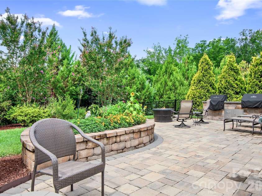 218 Stone Mountain Way, Denver, NC 28037.  MLS# CAR4402089, YatesRealty ID 44285. 