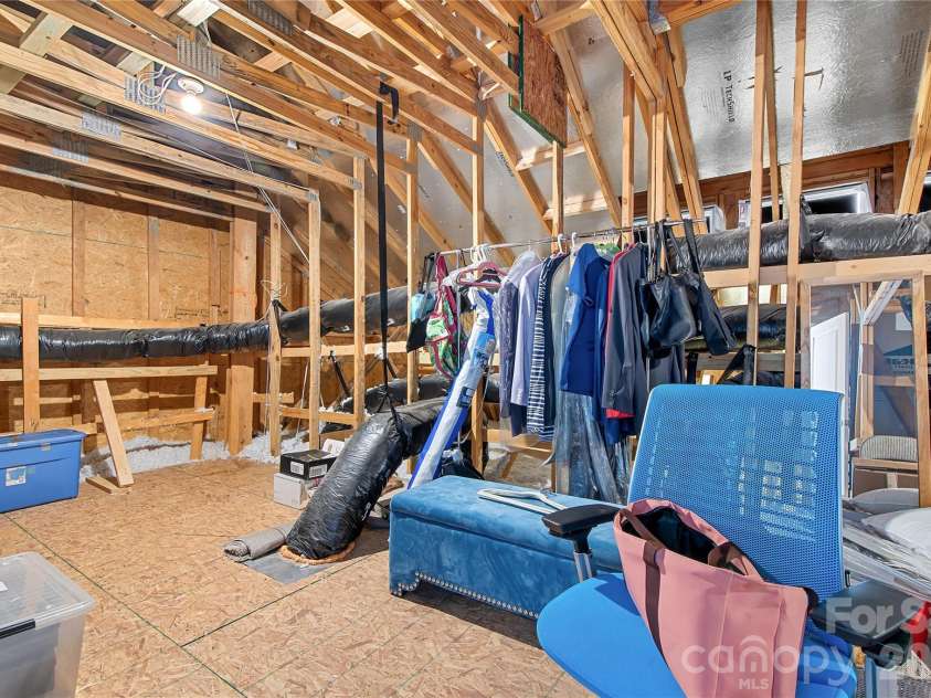 218 Stone Mountain Way, Denver, NC 28037.  MLS# CAR4402089, YatesRealty ID 44285. Plenty Of Storage Space