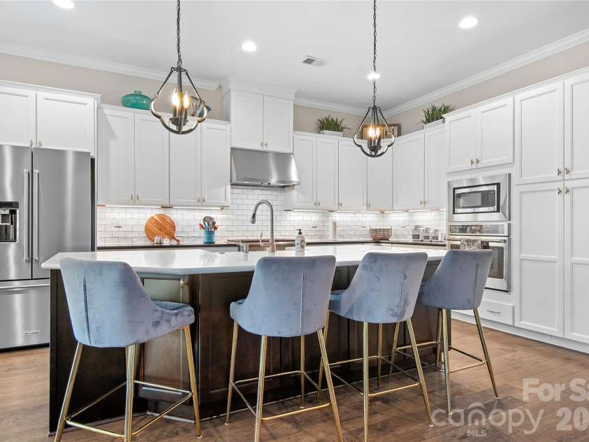 218 Stone Mountain Way, Denver, NC 28037.  MLS# CAR4402089, YatesRealty ID 44285. Refrigerator Will Convey, Wall Oven, Microwave, Pantry