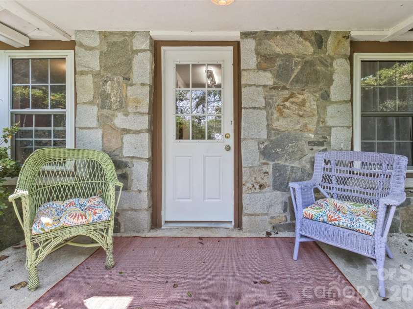 136 Flynn Branch Road, Fletcher, NC 28732.  MLS# CAR4414684, YatesRealty ID 44286. 