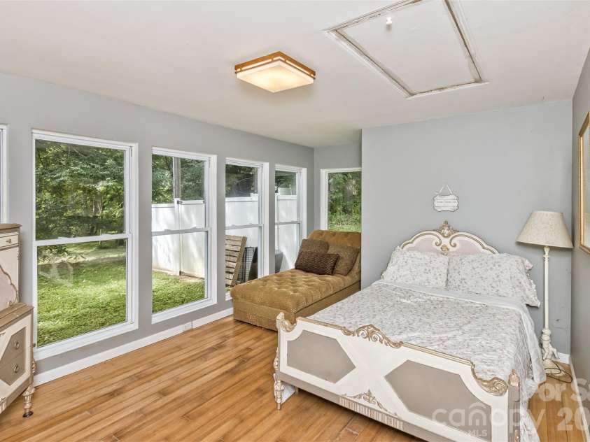 136 Flynn Branch Road, Fletcher, NC 28732.  MLS# CAR4414684, YatesRealty ID 44286. 
