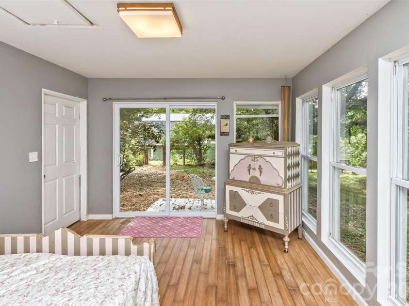 136 Flynn Branch Road, Fletcher, NC 28732.  MLS# CAR4414684, YatesRealty ID 44286. 