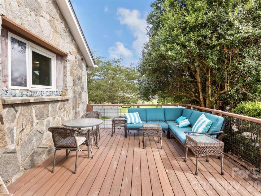 136 Flynn Branch Road, Fletcher, NC 28732.  MLS# CAR4414684, YatesRealty ID 44286. 