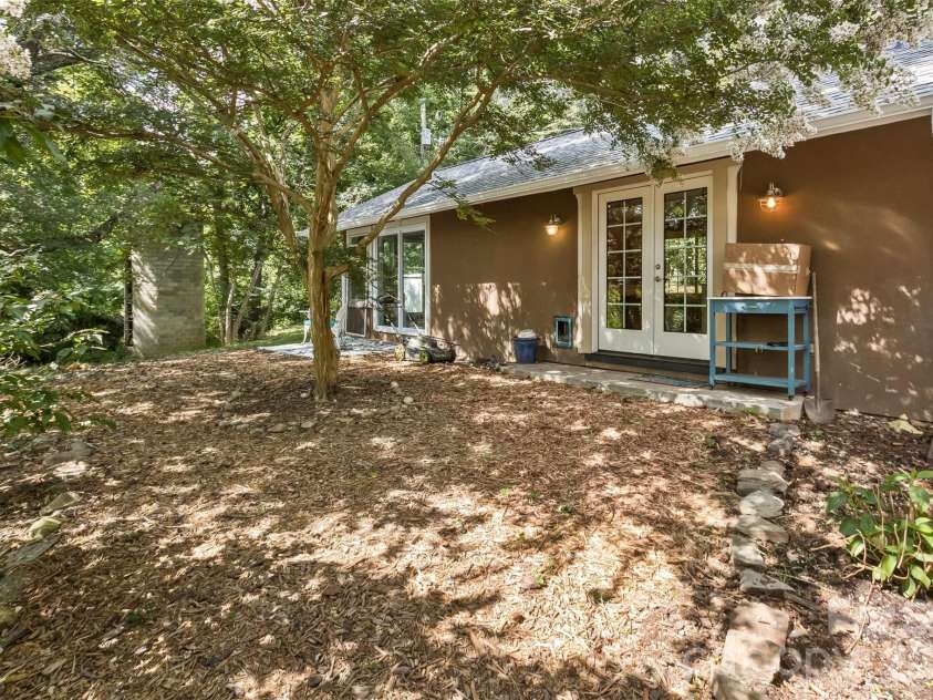 136 Flynn Branch Road, Fletcher, NC 28732.  MLS# CAR4414684, YatesRealty ID 44286. 