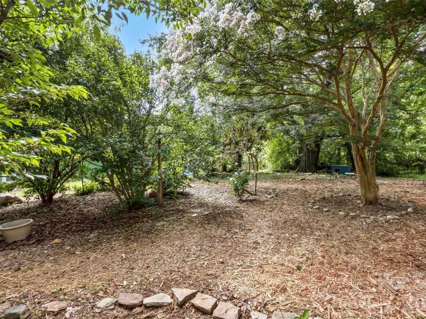 136 Flynn Branch Road, Fletcher, NC 28732.  MLS# CAR4414684, YatesRealty ID 44286. 