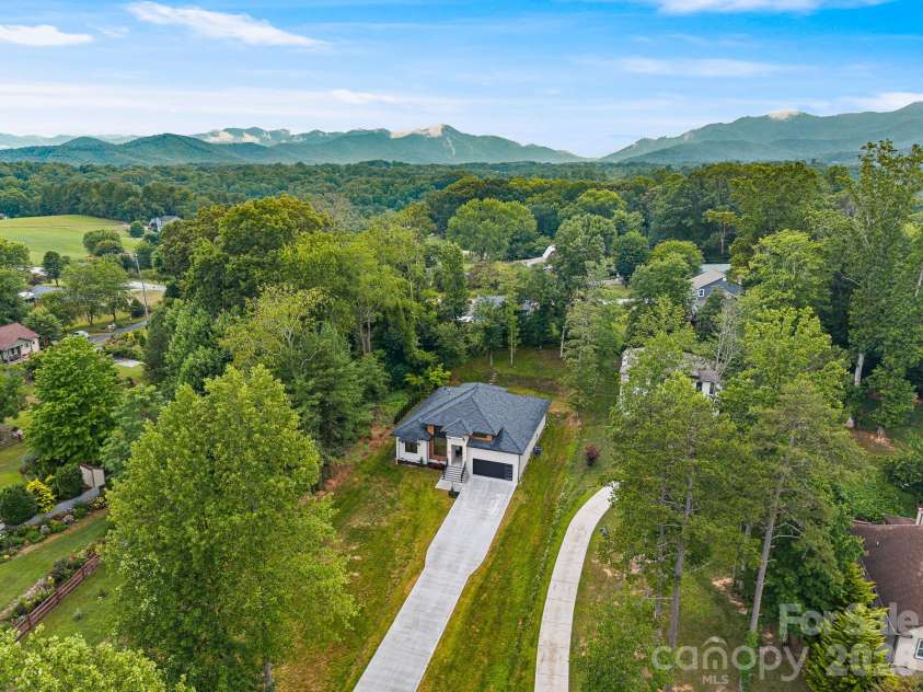 25 Copper Mill Court, Candler, NC 28715.  MLS# CAR4413961, YatesRealty ID 44287. 