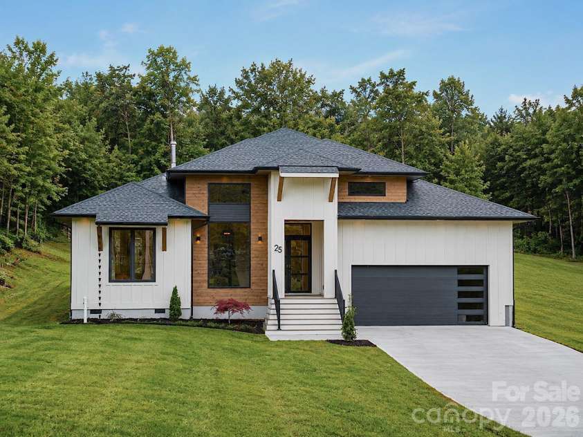 25 Copper Mill Court, Candler, NC 28715.  MLS# CAR4413961, YatesRealty ID 44287. 