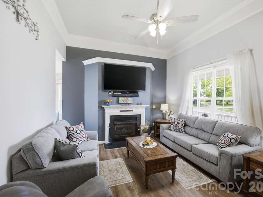 400 Brookhollow Drive, York, SC 29745.  MLS# CAR4414021, YatesRealty ID 44288. 