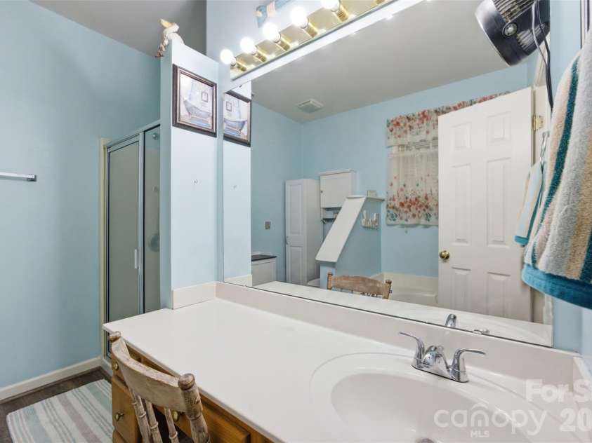400 Brookhollow Drive, York, SC 29745.  MLS# CAR4414021, YatesRealty ID 44288. 