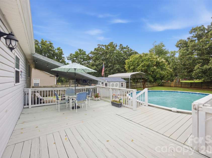 400 Brookhollow Drive, York, SC 29745.  MLS# CAR4414021, YatesRealty ID 44288. 