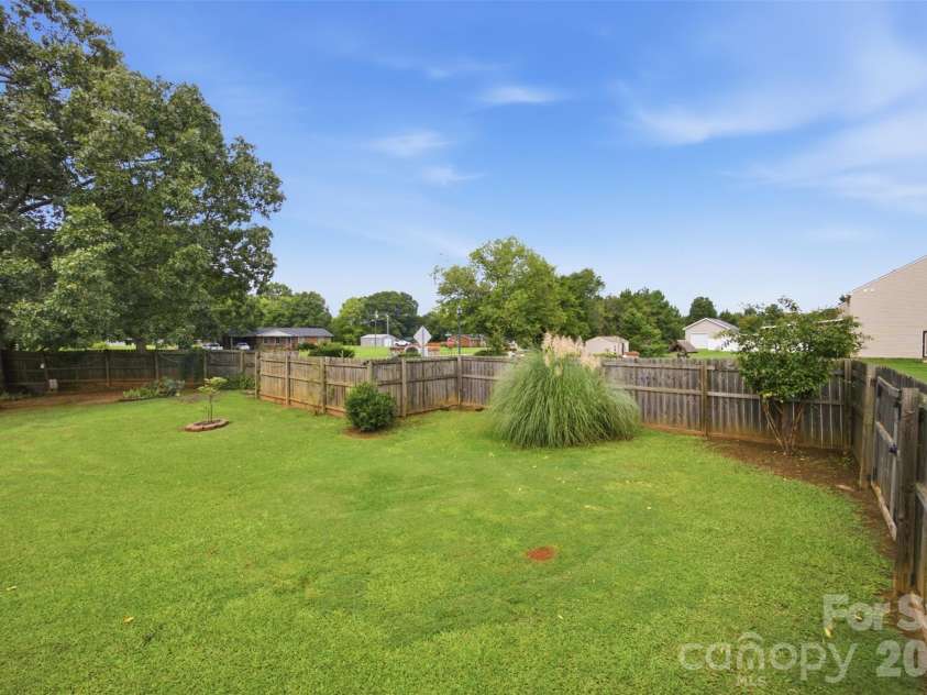 400 Brookhollow Drive, York, SC 29745.  MLS# CAR4414021, YatesRealty ID 44288. 