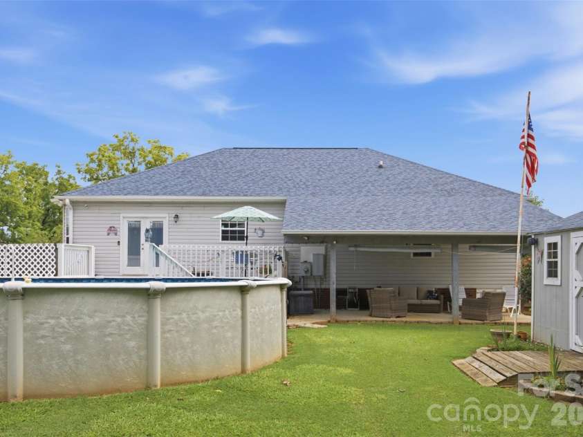 400 Brookhollow Drive, York, SC 29745.  MLS# CAR4414021, YatesRealty ID 44288. 