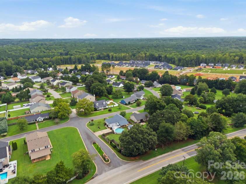 400 Brookhollow Drive, York, SC 29745.  MLS# CAR4414021, YatesRealty ID 44288. 