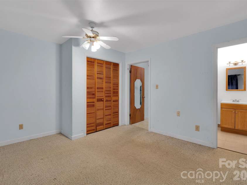 1202 Midwood Drive, Monroe, NC 28112.  MLS# CAR4356506, YatesRealty ID 4429. 
