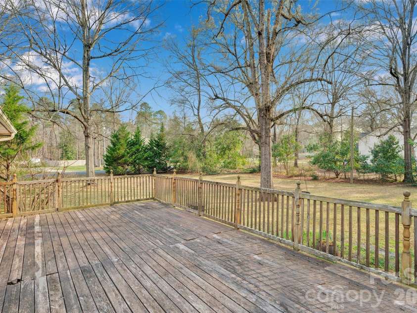 1202 Midwood Drive, Monroe, NC 28112.  MLS# CAR4356506, YatesRealty ID 4429. 