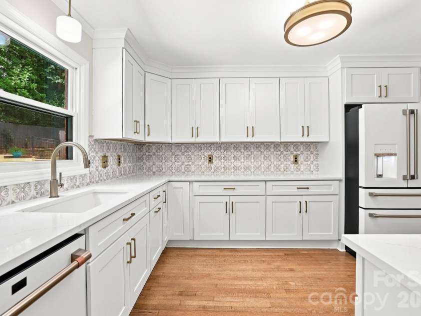 514 Belwood Drive, Belmont, NC 28012.  MLS# CAR4414573, YatesRealty ID 44290. 