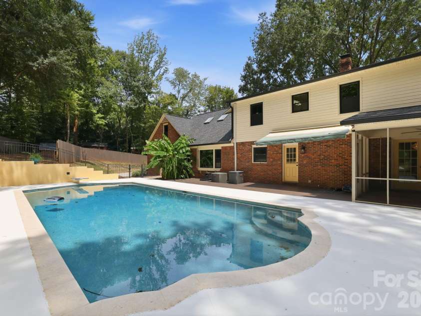 514 Belwood Drive, Belmont, NC 28012.  MLS# CAR4414573, YatesRealty ID 44290. 