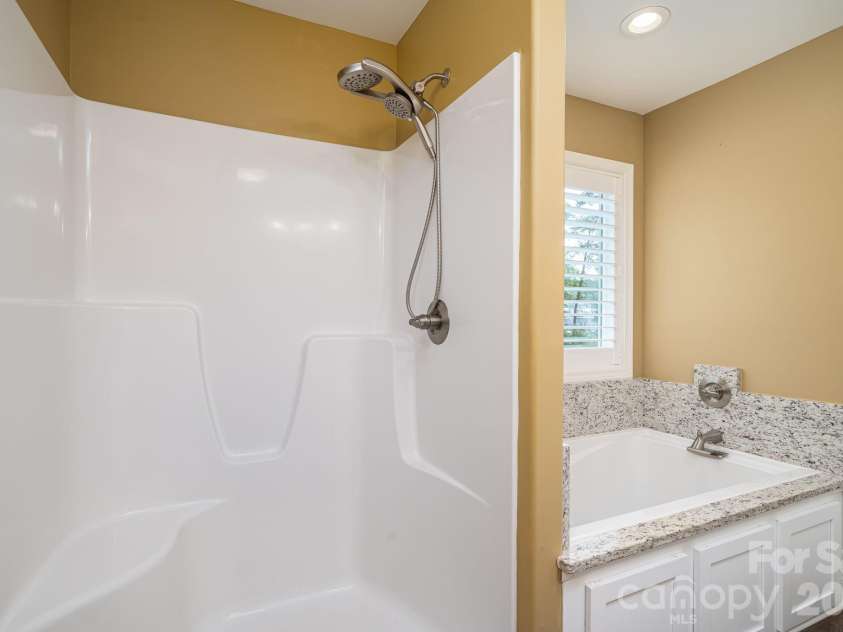 6901 Navajo Trail, Sherrills Ford, NC 28673.  MLS# CAR4414423, YatesRealty ID 44291. 