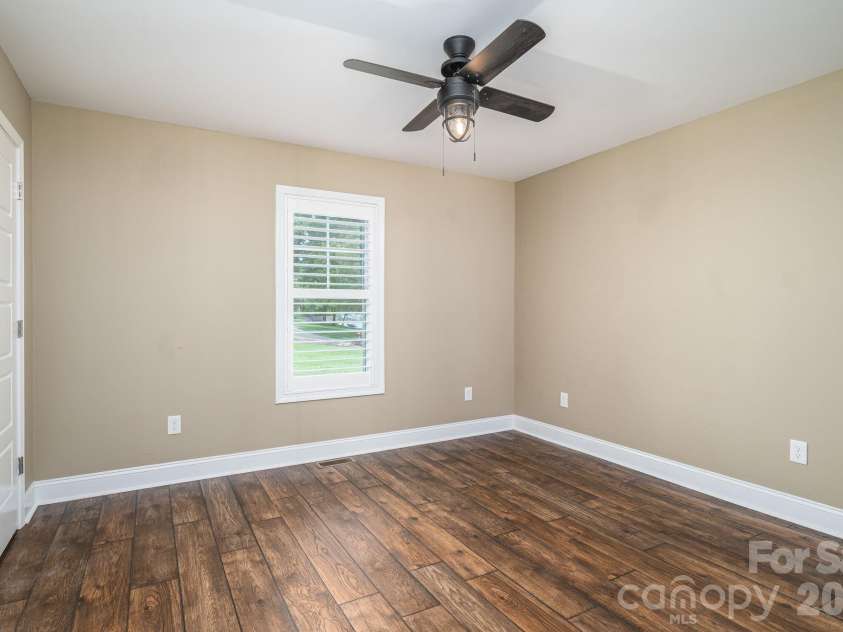 6901 Navajo Trail, Sherrills Ford, NC 28673.  MLS# CAR4414423, YatesRealty ID 44291. 