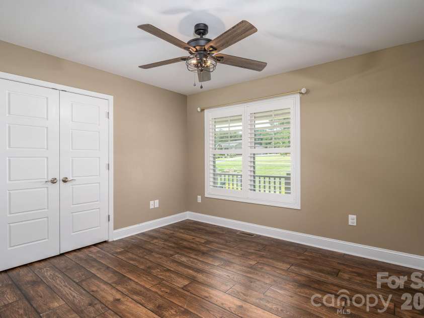 6901 Navajo Trail, Sherrills Ford, NC 28673.  MLS# CAR4414423, YatesRealty ID 44291. 