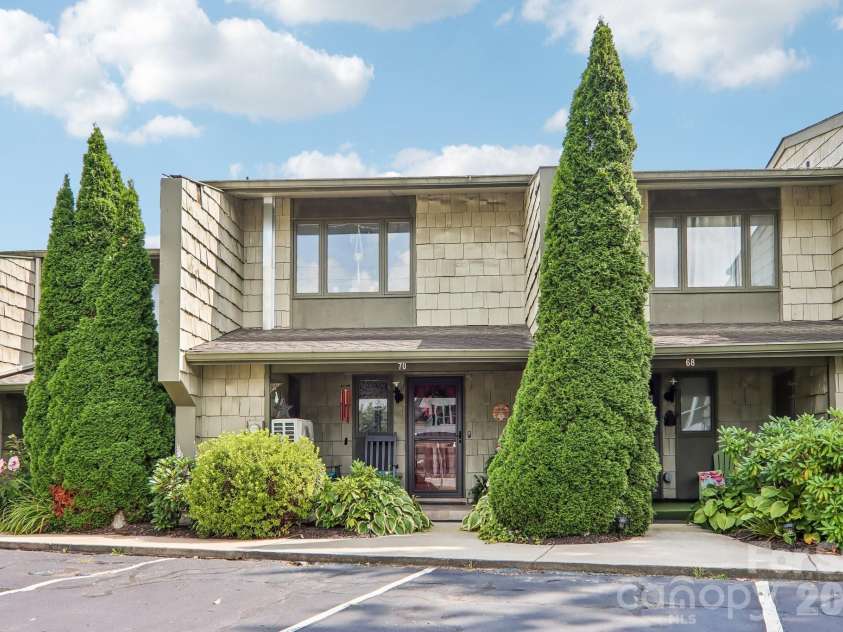 70 Ninevah Road, Waynesville, NC 28786.  MLS# CAR4414516, YatesRealty ID 44292. 