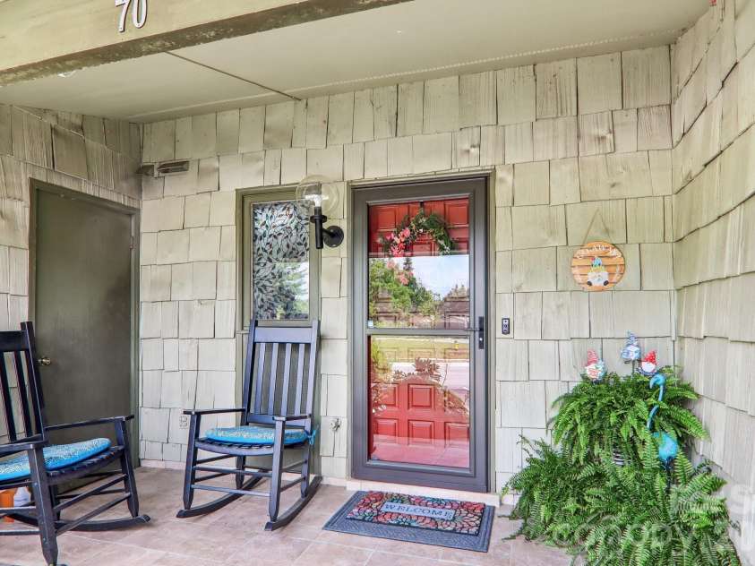 70 Ninevah Road, Waynesville, NC 28786.  MLS# CAR4414516, YatesRealty ID 44292. 