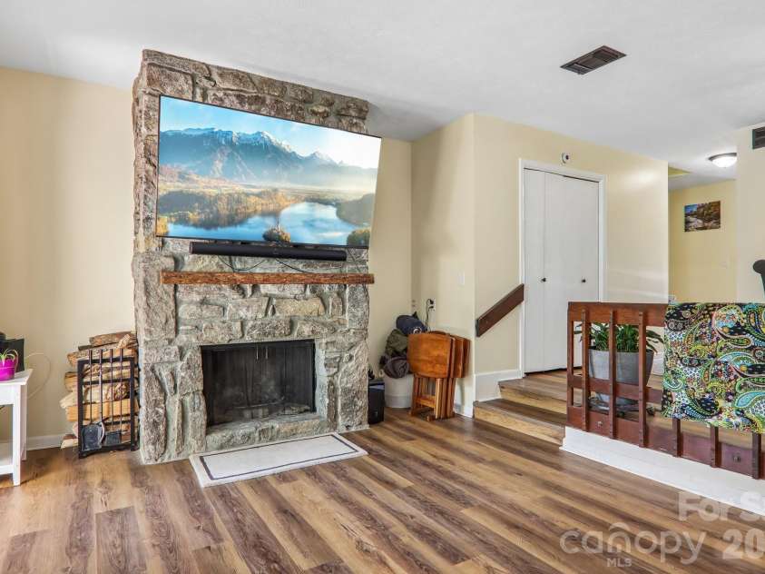 70 Ninevah Road, Waynesville, NC 28786.  MLS# CAR4414516, YatesRealty ID 44292. 