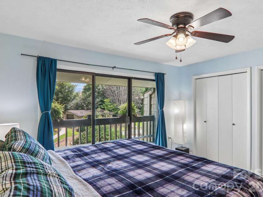 70 Ninevah Road, Waynesville, NC 28786.  MLS# CAR4414516, YatesRealty ID 44292. 