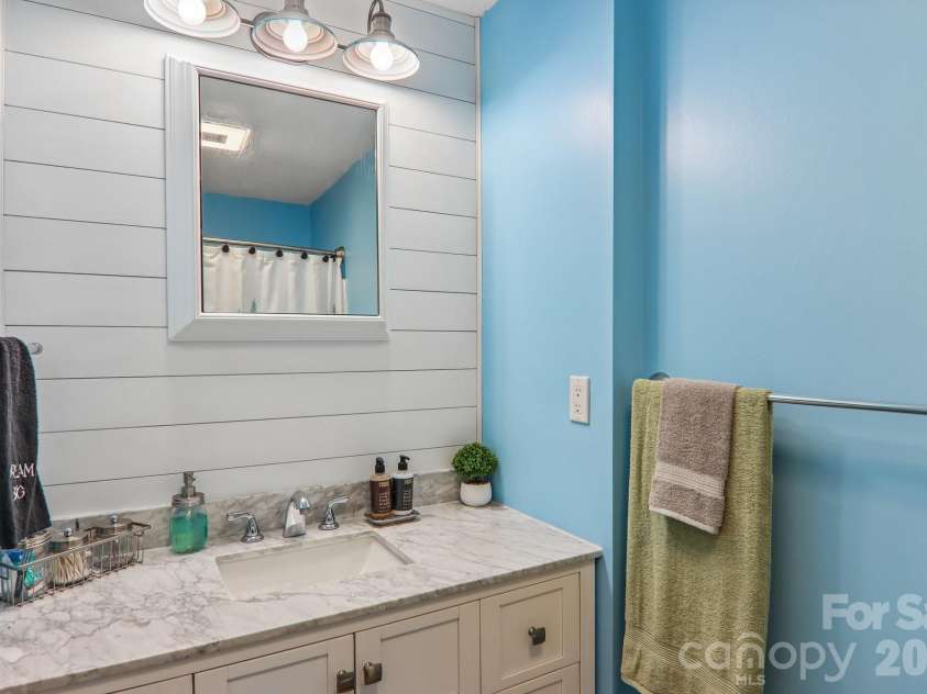 70 Ninevah Road, Waynesville, NC 28786.  MLS# CAR4414516, YatesRealty ID 44292. 