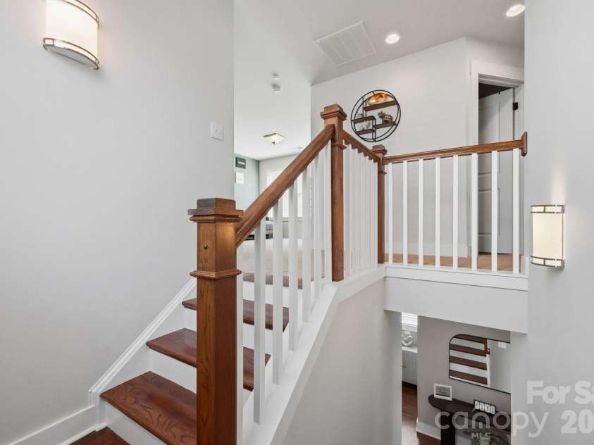 1702 Woodward Avenue, Charlotte, NC 28206.  MLS# CAR4414135, YatesRealty ID 44293. 